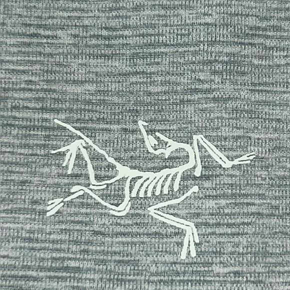 Arcteryx Women’s Kadem Henley Hiking V Neck Long Sleeve Size Medium - Picture 3 of 4